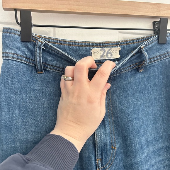 We The Free • Wide Leg Frayed Hem Mindy Rigid Flares High Rise Denim Jean Sz 26 - Picture 5 of 11